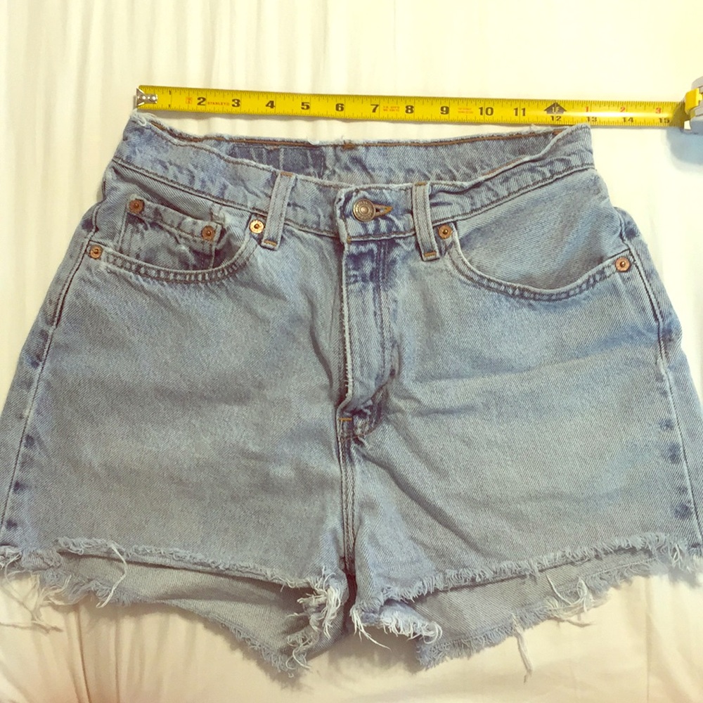 High waisted Levi cut off blue jean short